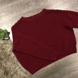 DIVIDED H&M Cripped Maroon Sweater - L